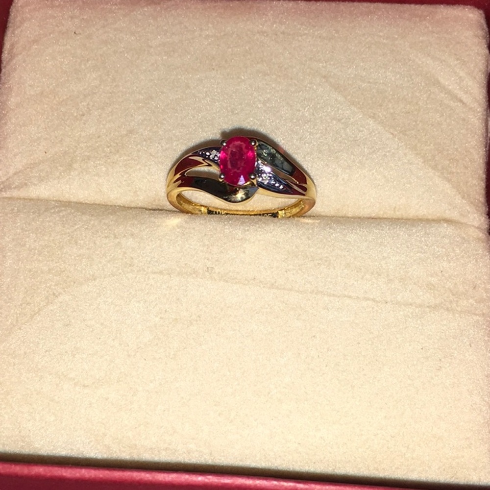 Ruby yellow ring 10 k gold